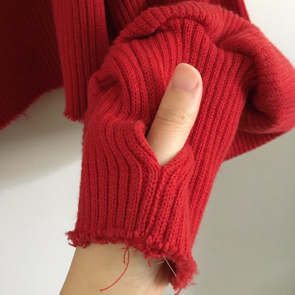 ❌SOLD❌ Orseund Iris Chunky Knit Cropped Turtleneck Red - Picture 3 of 7